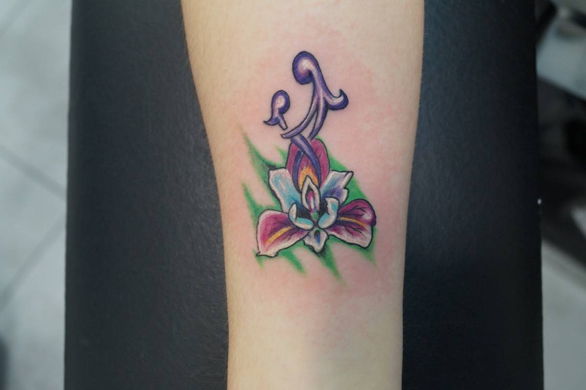 tattoo-couleurs-avant-brs-fleur-orchidee-10